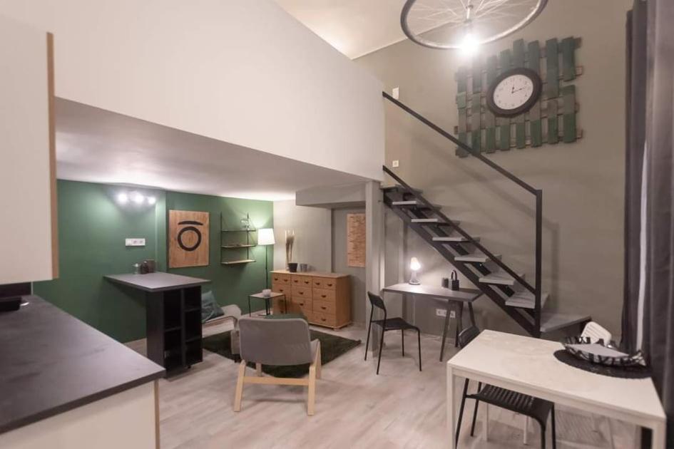 Central Stay Gozsdu Budapest Exteriör bild