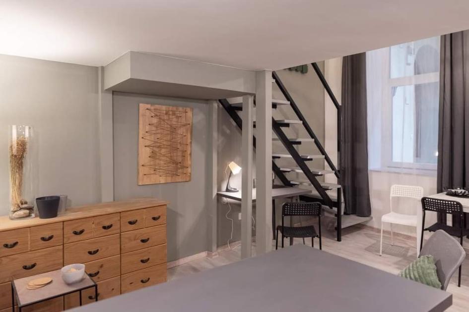 Central Stay Gozsdu Budapest Exteriör bild